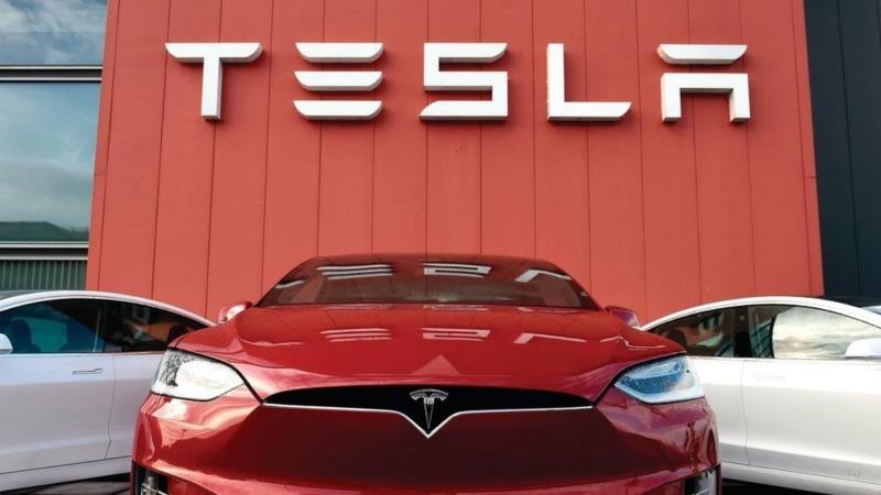 Основатель Tesla Илон Маск за день потерял почти $9 млрд