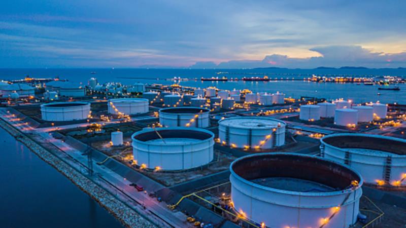 Объем переработки нефти в Китае вырос в ноябре на 3,2%