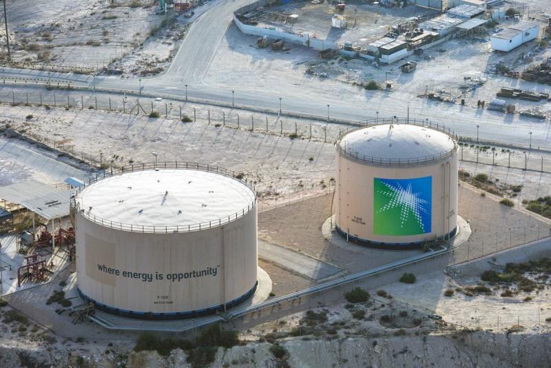 Компания Saudi Aramco повысит цену на нефть