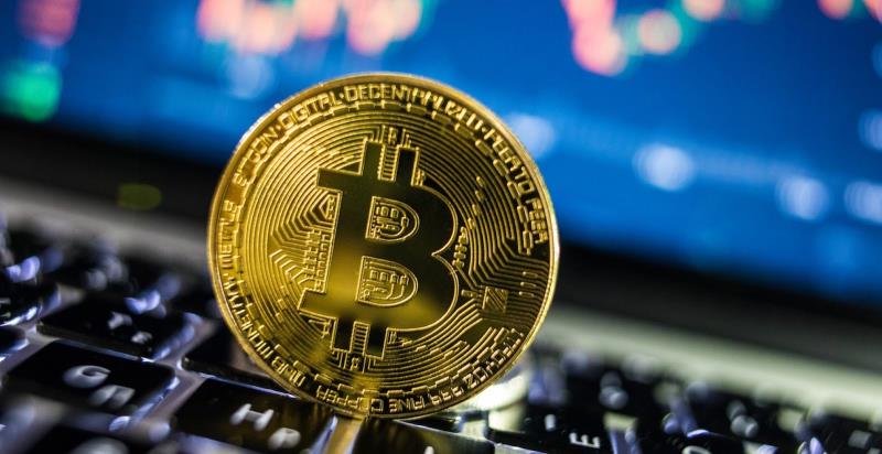 Эксперты: биткоин может преодолеть цену в 50000 долларов