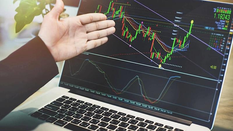 США: в мае безработица понизилась до 5,8%