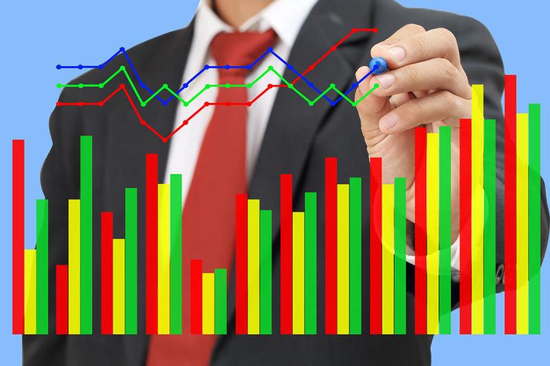 IAG зафиксировал снижение доналогового убытка на 44%