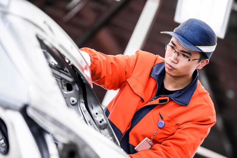 Toyota инвестирует в разработку батарей для электромобилей